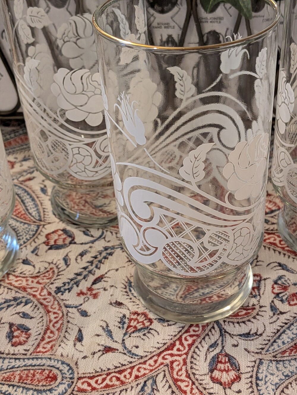 Vintage Libbey Set of 4 Etched Floral Highball Glasses with Gold Rims - Picture 2 of 8